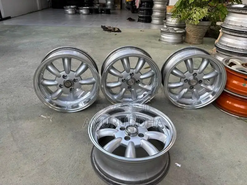 15” Alloy Wheels