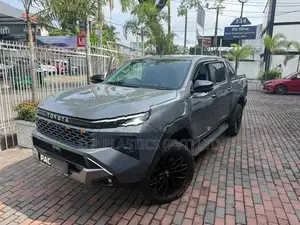 Toyota Hilux Travo Overland Plus 2025