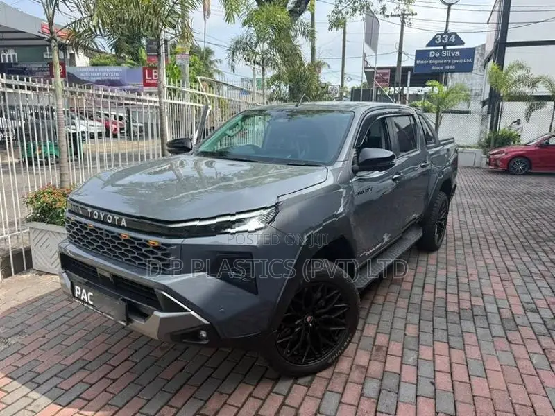 Toyota Hilux Travo Overland Plus 2025