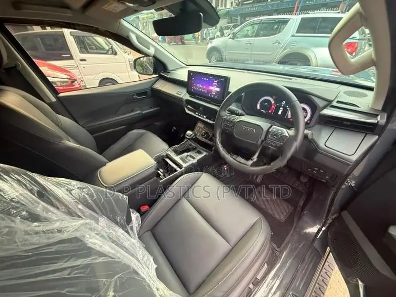 Toyota Hilux Travo Overland Plus 2025