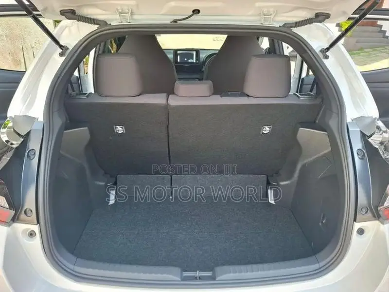 Toyota Yaris X LTD 4WAY CAMERA 2025