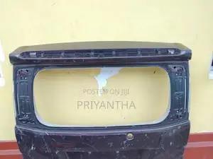 Toyota Roomy Dicky Door
