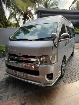 Toyota KDH HIGH ROOF 223 2017