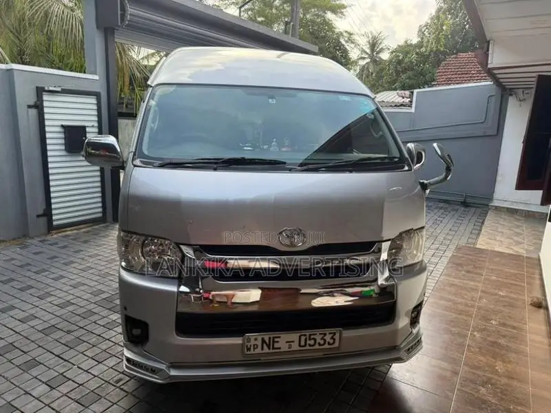Toyota KDH HIGH ROOF 223 2017
