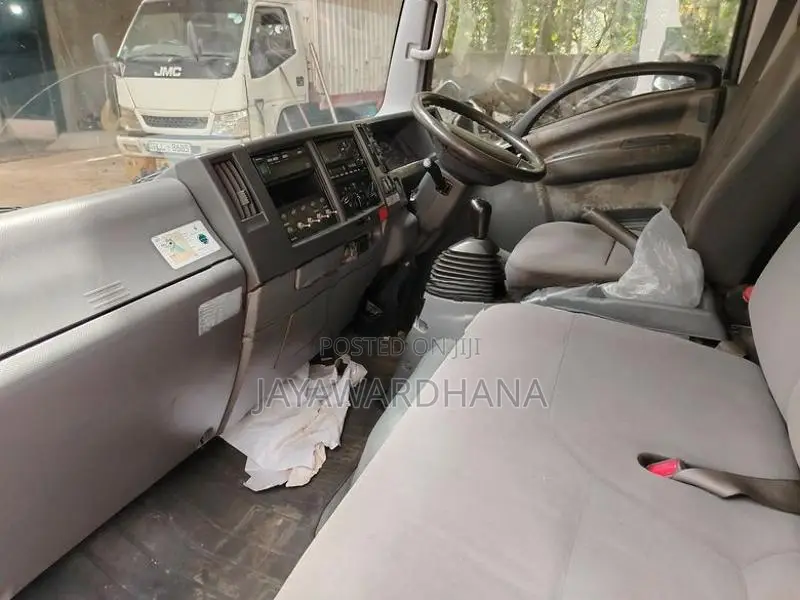 Isuzu Elf NPR85 FREEZER 16.5FT 2014
