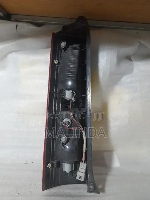 Suzuki Every (DA64) LH/RH Tail Lights - Reconditioned