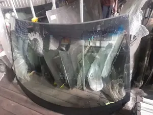 Honda Vezel (Rs) Windscreen 2014/ 2017/ 2025 - Reconditioned