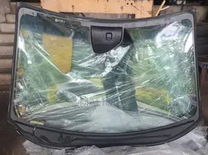 Honda Vezel (Rs) Windscreen 2014/ 2017/ 2025 - Reconditioned