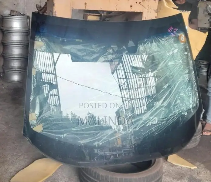 Honda Vezel (Rs) Windscreen 2014/ 2017/ 2025 - Reconditioned
