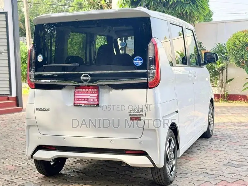 Nissan Roox 2024