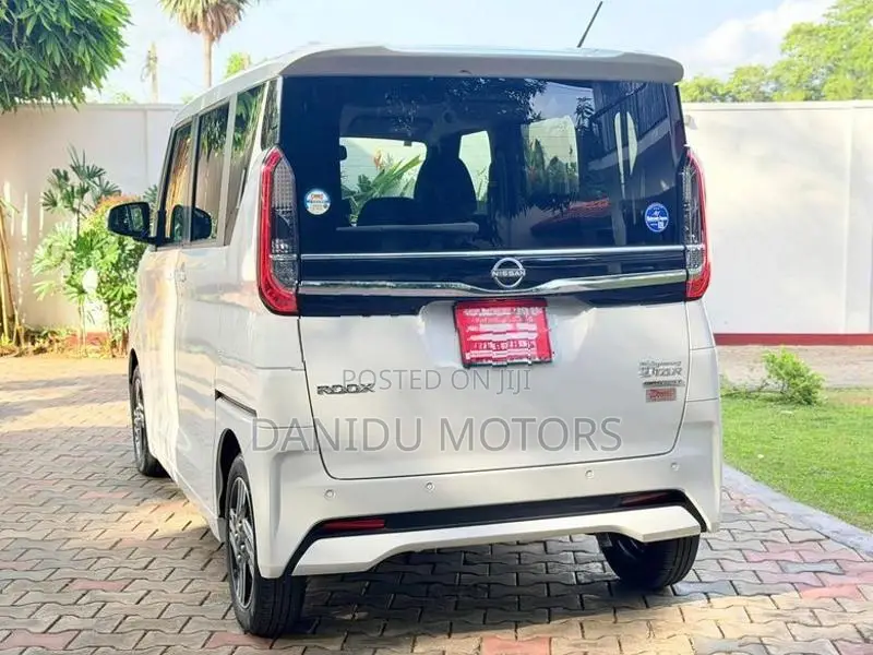 Nissan Roox 2024