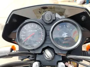 Bajaj CT100 2024