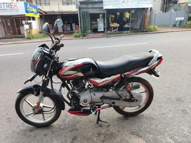 Bajaj CT100 RED 2025