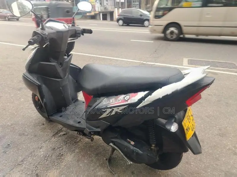 Yamaha RayZR 2017