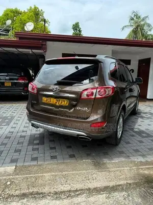 Hyundai Santa Fe BRAND NEW 2011