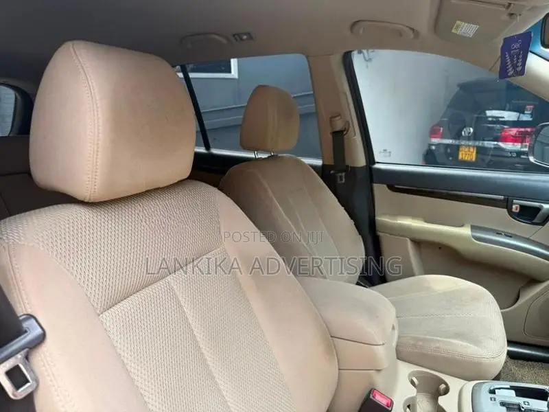 Hyundai Santa Fe BRAND NEW 2011