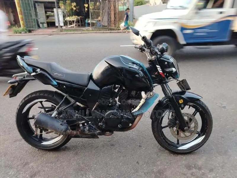 Yamaha FZS V1 2014