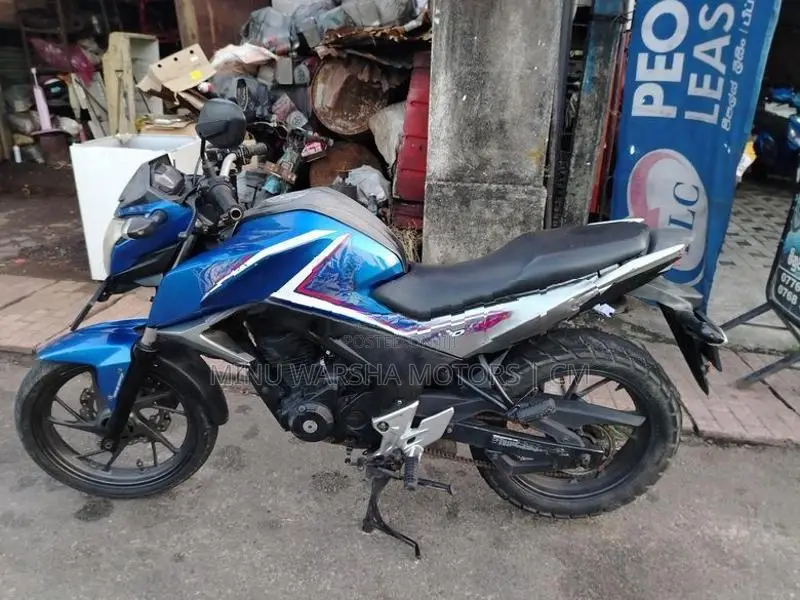 Honda Hornet 2017