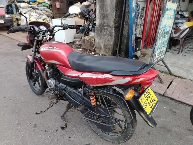 Bajaj Platina 2016