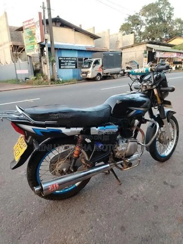 Bajaj CT100 2014