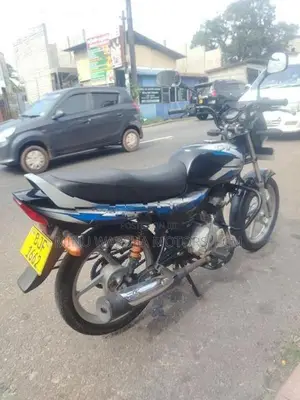 Bajaj CT100 2023