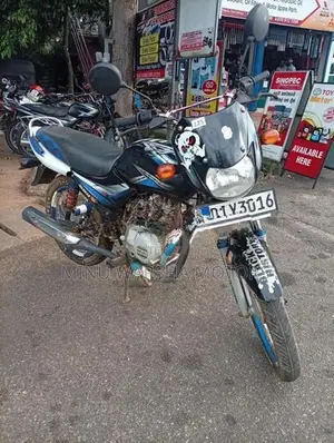 Bajaj CT100 2020