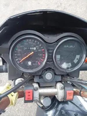 Bajaj CT100 2020