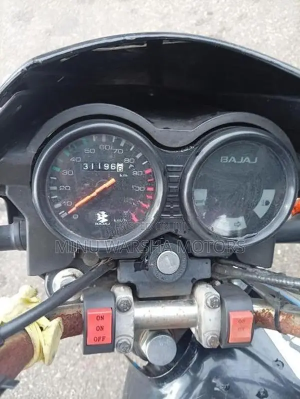 Bajaj CT100 2020