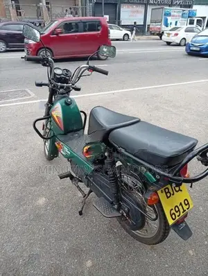 TVS XL 100 2025