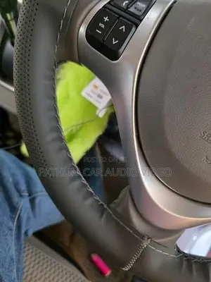 SUZUKI Van Stitching Steering Wheel Cover