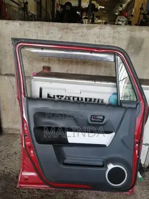 Suzuki Hustler LH Front Door Complete - Reconditioned