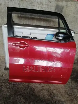 Suzuki Hustler RH Front Door Complete - Reconditioned