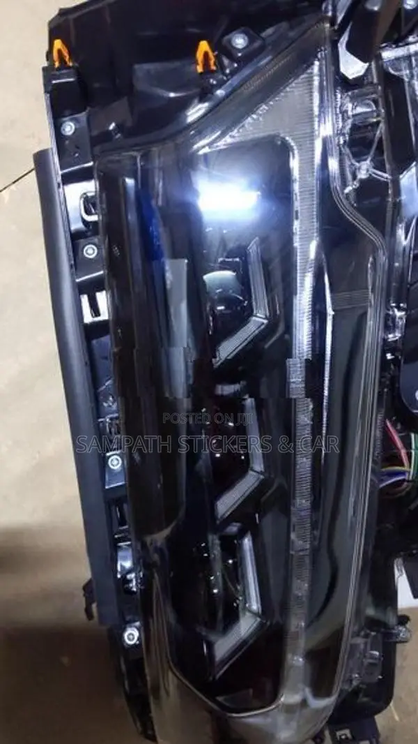 Land cruiser Prado 150 (2018) 3Scoop Head light