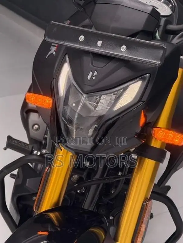 Hero Hunk 160R 4V 2026