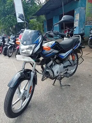 Bajaj CT100 2025