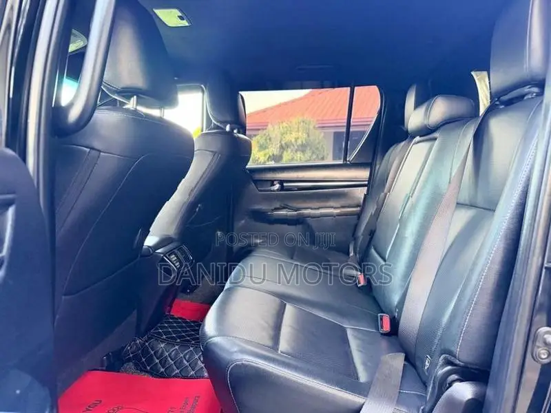 Toyota Hilux Revo Rocco 2020