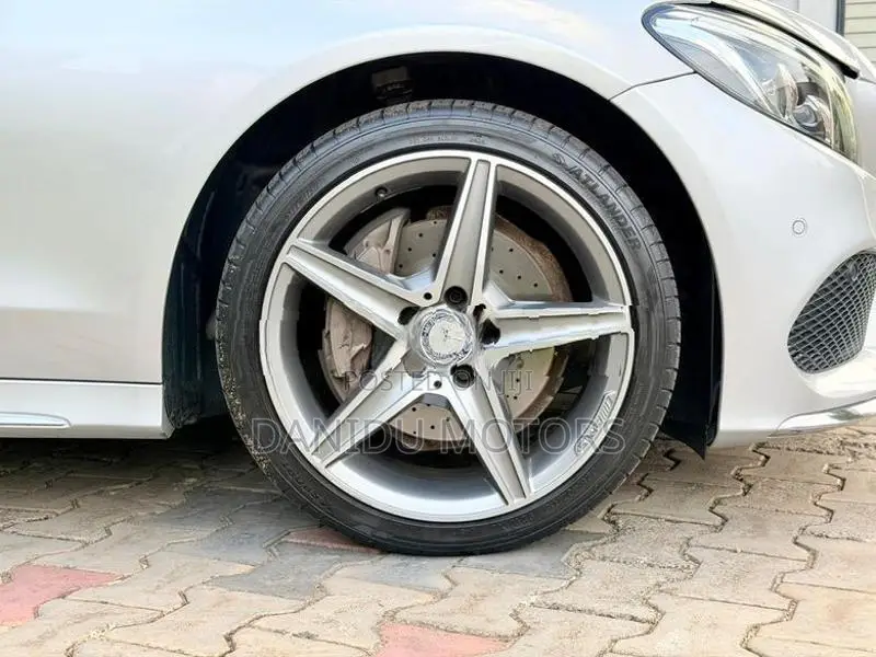 Mercedes Benz C180 2016