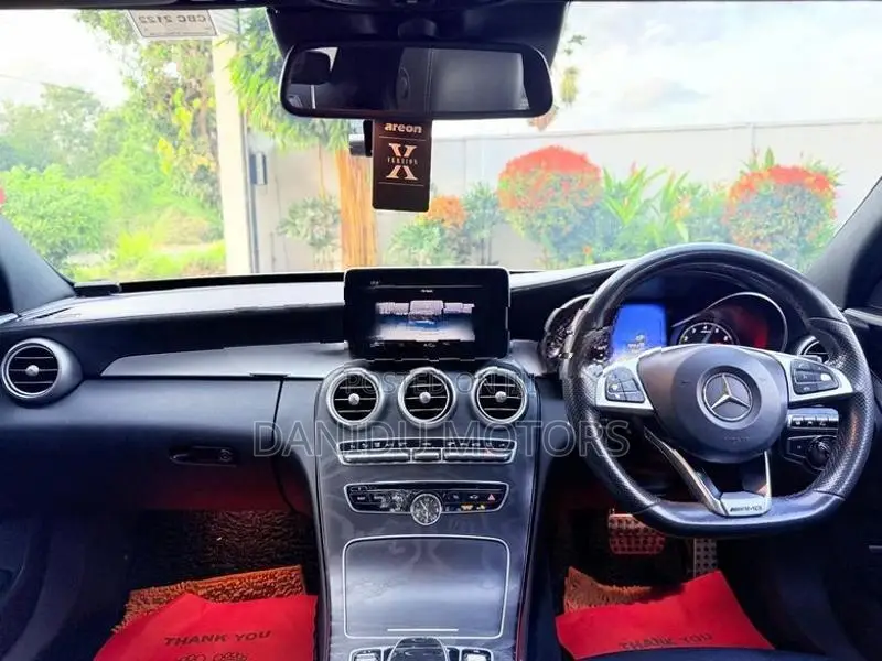 Mercedes Benz C180 2016