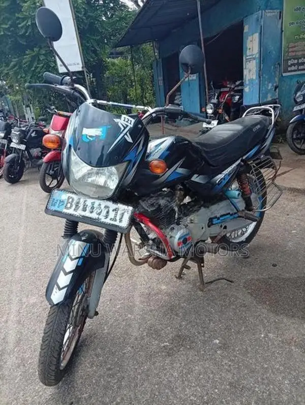 Bajaj CT100 2016