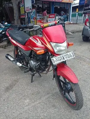 Bajaj Platina Es 2016