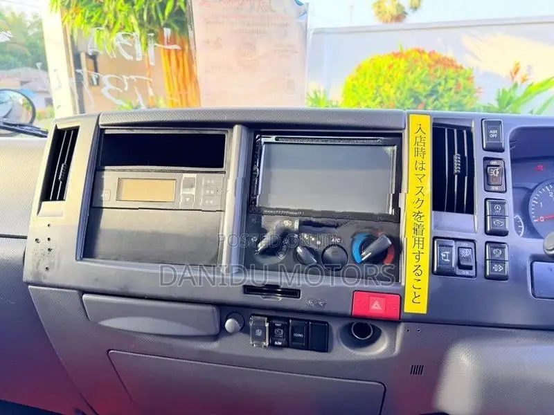 Isuzu Elf Freezer Truck 2019