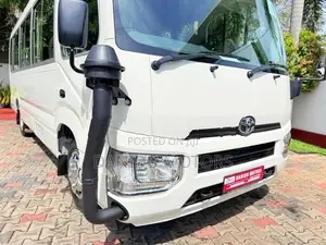 Toyota Coaster 2025
