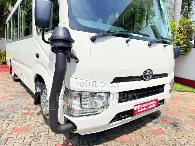 Toyota Coaster 2025