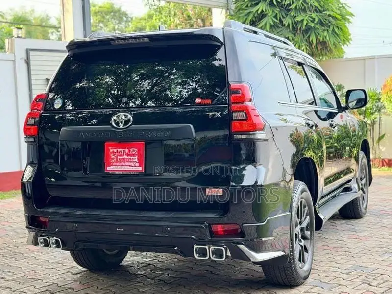 Toyota Land Cruiser Prado 150 TX 2023