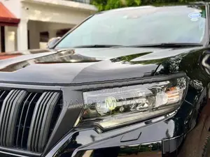 Toyota Land Cruiser Prado 150 TX 2023