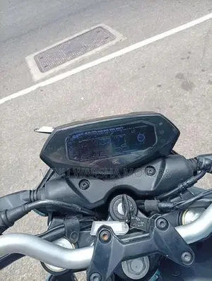 Bajaj Pulsar N160 PREMIUM 2025