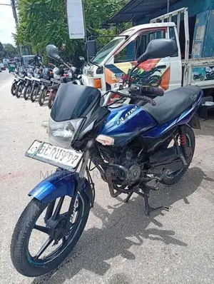 Bajaj Platina 2015