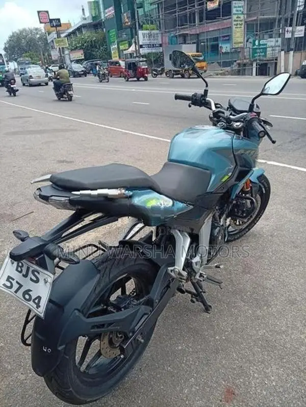 Bajaj Pulsar N160 PREMIUM 💙 2025