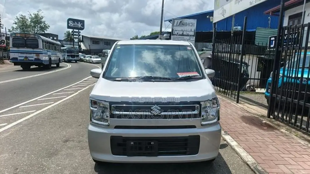Suzuki Wagon R FX 2023