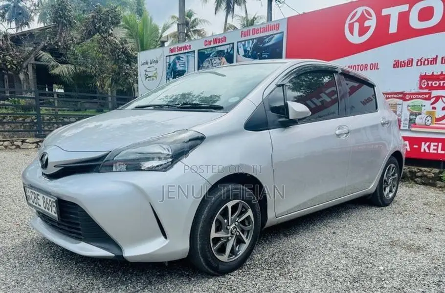 Toyota Vitz 2016